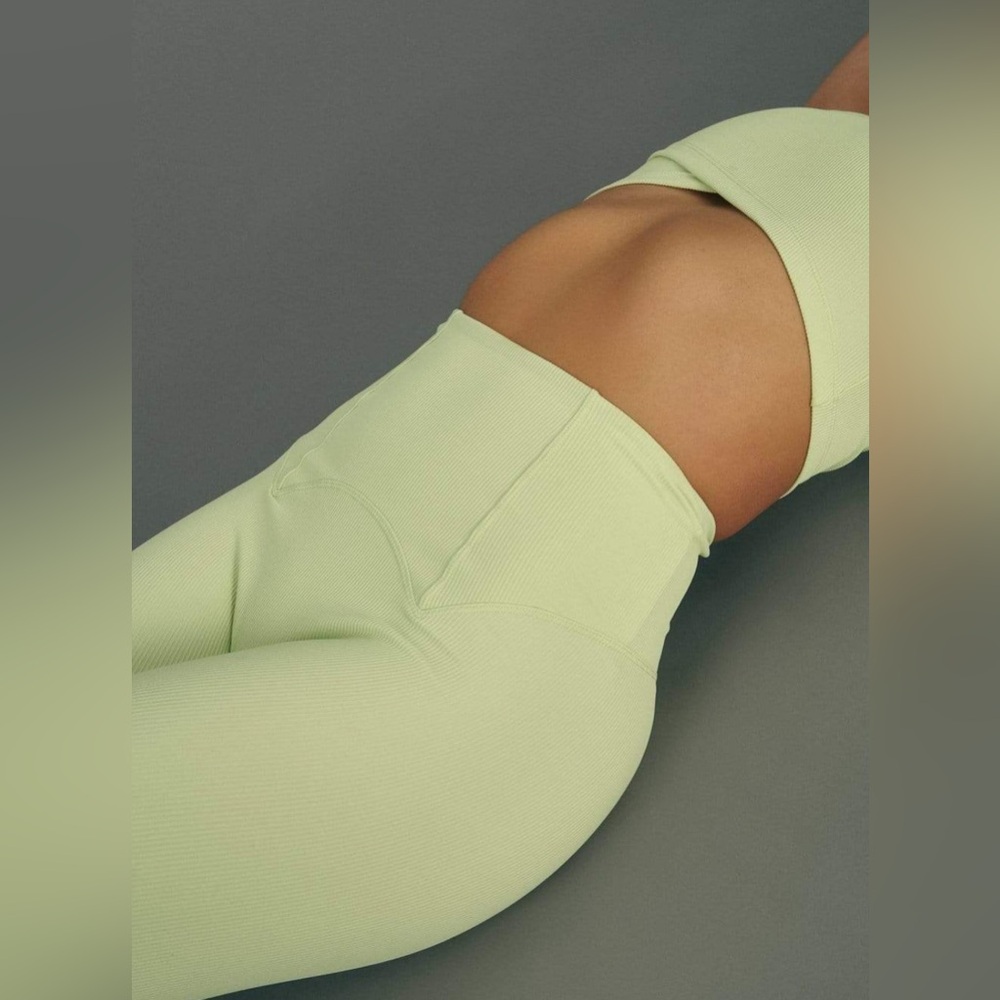 MATCHING SET Crisscross Ribbed Crop Top Sports Bra & Leggings CXIX Pastel Green